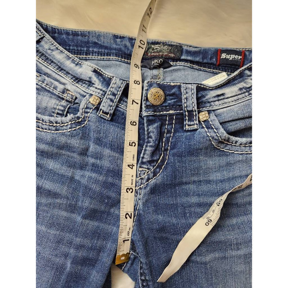 Silver Womens Aiko Capri Jeans Blue Distressed Stone Wash Low Rise Denim 26x22 - Picture 4 of 8